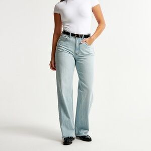 Abercrombie Curve Love The Loose High Rise Jeans - SIZE 32